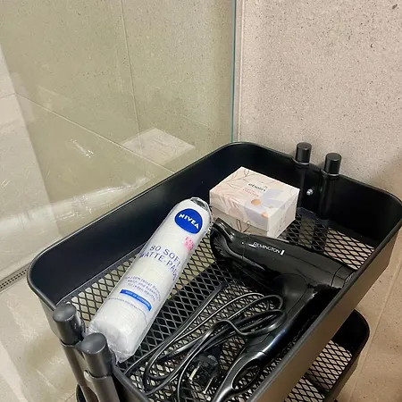 Crystal Self-check-in Apartment