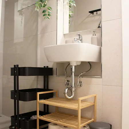 Crystal Self-check-in *