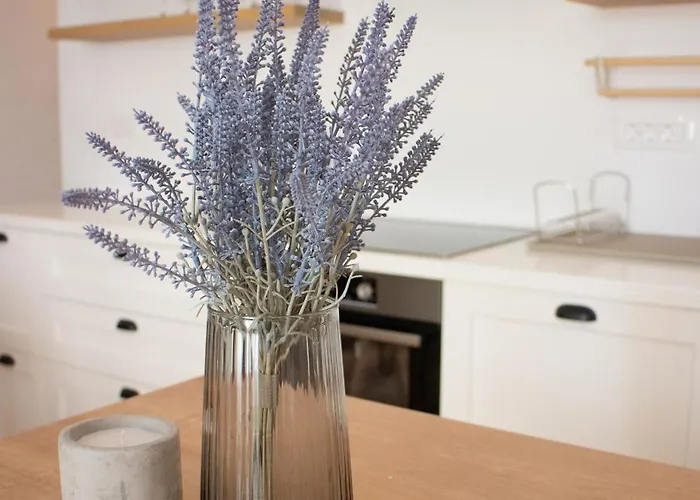 Crystal Self-check-in Apartment *