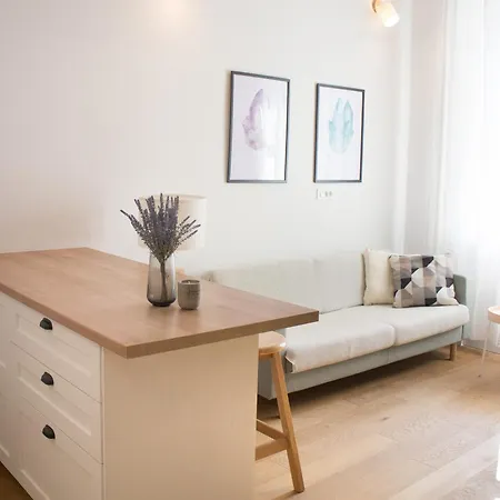 Crystal Self-check-in *